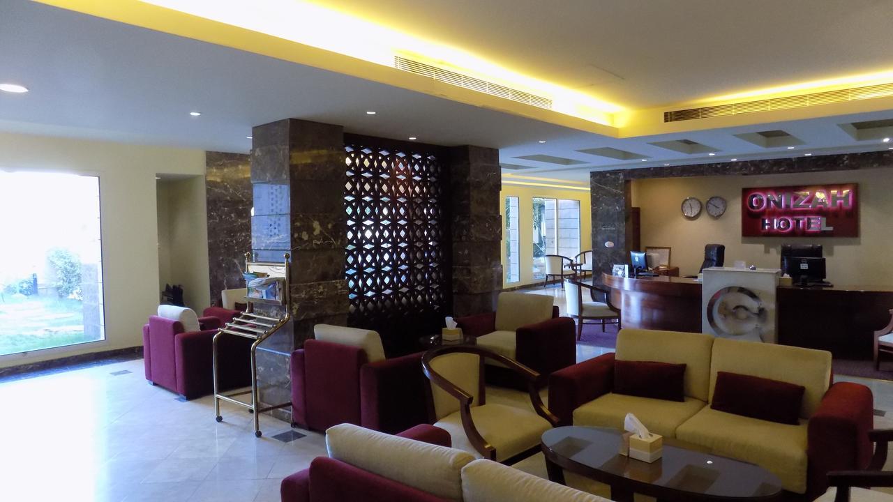 Onizah Hotel Unaizah Exteriér fotografie
